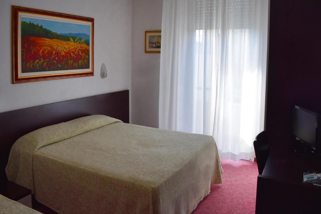 Hotel Igea Spiaggia Bellaria-Igea Marina Zewnętrze zdjęcie
