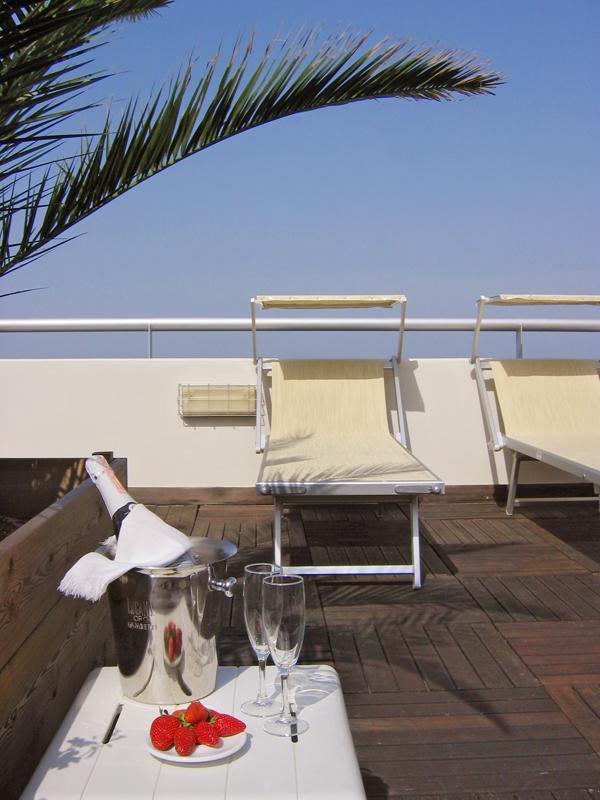 Hotel Igea Spiaggia Bellaria-Igea Marina Zewnętrze zdjęcie