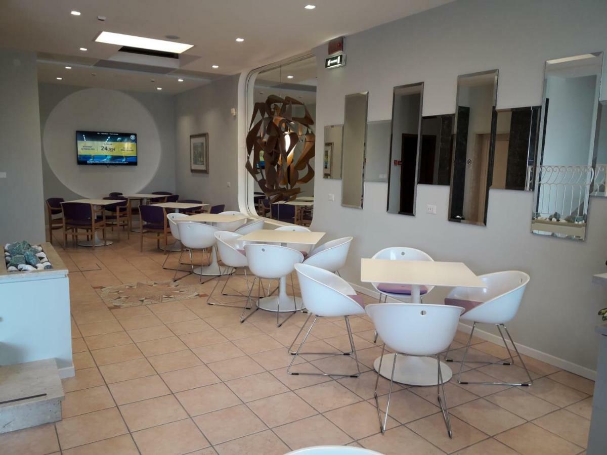 Hotel Igea Spiaggia Bellaria-Igea Marina Zewnętrze zdjęcie